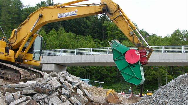 山東銘德機(jī)械破碎斗怎么樣？